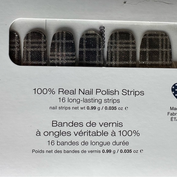 Color Street Holiday theme nail strips - Picture 4 of 9